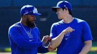 大谷翔平は「スペイン語もわかる」　英語だけではない…同僚と貴重な光景「発音いい」