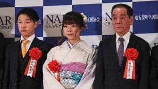 23年103勝の今井千尋騎手が鮮やかな着物姿で喜び これからも「全頭全力を尽す」