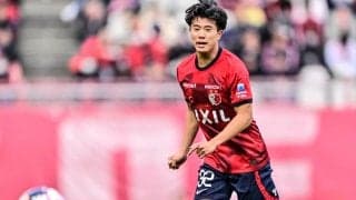 【鹿島から日の丸を目指す。気鋭の右SB濃野公人のデビュー戦(1)】名古屋の5バックをこじ開けた内側からの侵入……「頭に入っていた」と語る大卒ルーキーの事前研究