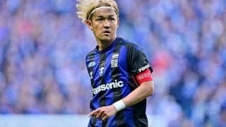 「遠藤だろこの弾道…」G大阪FW宇佐美貴史の芸術的な直接FK弾にファン感涙！「まじでヤットさんの助走でヤットさんのFKだわ」「ほんまに完璧や！」との声