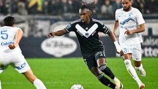 フランス2部でホンジュラス代表FWが昏倒…開始40秒で相手選手と頭部激突、クラブが声明「人工的な昏睡状態に陥っている」