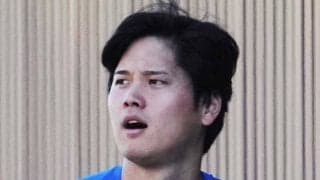 “むき出しボディ”に衝撃…肩と顔が「同じ大きさ」　両袖カットの大谷が「デカすぎ」