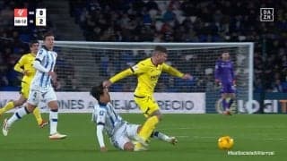 マリーシア？久保建英のスライディングに相手選手が悶絶転倒3回転　狡辛い時間稼ぎに久保は涼しい顔、スタジアム大ブーイングの瞬間