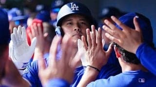 大谷翔平は「帰るスピードも速い！」　HR→水筒持ち“猛ダッシュ”「野球少年か」