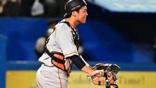 甲斐も絶賛…巨人22歳逸材の「肩は宝物」　“座り投げ”に広がる衝撃「想像超えてた」
