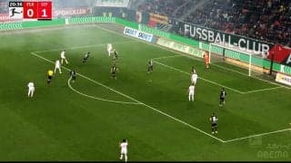 堂安律がキャプ翼・石崎了に変身？ 魂の“顔面ブロック”で大ピンチを救った瞬間！ 強烈シュートの衝撃に倒れ込んで「大丈夫か？」「心配だよ」などの声