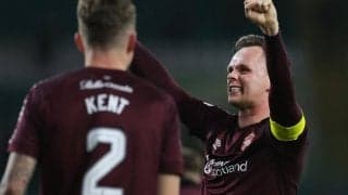 日本人選手も見た！スコットランド得点王が投げ込まれたパイを見事にキャッチ→そのままパクリ「流れるような動き」「素晴らしいキャッチだ」