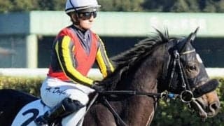 祖母はエアグルーヴ “日本屈指の名牝系”出身のポルトフェリスが初勝利狙う