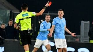 これでレッドカード！？ 軽いプッシング→まさかの一発退場に「なんで？」とファン困惑の瞬間…大荒れセリエA試合で２人目の退場者はレフェリーを侮辱した？