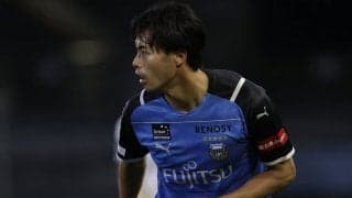 三笘薫はスタメンを確保した瞬間、欧州へ　フェイントのキレは何倍も鋭くなった