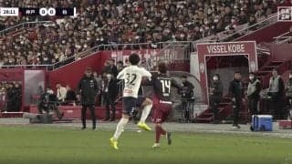 「なぜカードが出ないのか」衝撃タックルで神戸・汰木が負傷退場し三木谷会長が激怒のSNS投稿　危険なファウルにファンは「接触は避けられない」「ボールしかみてないから…」と賛否両論