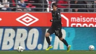 「視野広すぎ」「そこ出せる？」伊東純也のスルーパスが凄すぎると話題に 仕掛けると見せかけて、急停止で相手2人を翻弄し絶好の位置へ…パスセンスとスピードが圧巻過ぎた瞬間