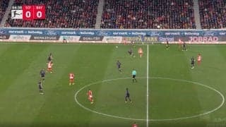 「ありえねえ…」「なんだ、その動き！？」堂安律が相手を瞬殺する“神ターン”→DF陣を次々とブチ抜いてドリブル突破した瞬間　ジャパニーズ・メッシが炸裂した圧巻テクニック