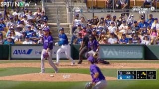 西武株主総会が怒るレベル！「チームロン毛か？」「パ･リーグみを感じる」大谷翔平が“驚速スイング”でタイムリーを放つ瞬間　痛打された相手投手に思わぬ熱視線