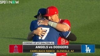 「エ軍オーナーは地獄に堕ちろ！」「トラウト兄貴も来年ドジャースかな？」大谷翔平とトラウトが“再会ハグ”→会話する瞬間　ネット上で様々な声 “何を話してたか？”推察も続出