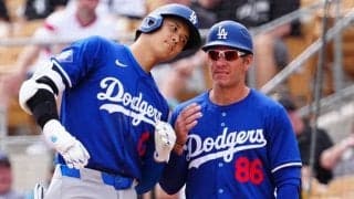 大谷翔平の新たな儀式「ヘッド・バンプ」　誕生の秘話と込められたコーチの思い