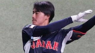 衝撃デビューの青学大・西川に騒然「すげえスイング」　村上“脱帽”の逸材は「規格外」