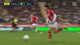 さすがモナ王！絶好調・南野拓実が40m大爆走！“完全大独走”を総勢10人が思わず遠巻きに並走する貫禄の瞬間