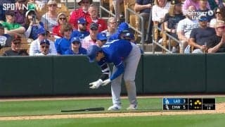 オープン戦から“ほぼ敬遠”警戒されまくる大谷翔平、チャンスでのストレート四球に球場ざわざわ 既に漂う覇王の雰囲気