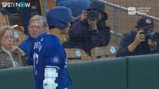 大谷翔平、2戦ぶり先発に場内大歓声！小さくお手振りの“ファンサ”に観客もメロメロ