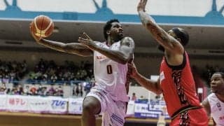 越谷アルファーズが福島ファイヤーボンズにリベンジ…LJ・ピークが29得点と奮闘