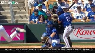 期待の若手も泣いちゃう？微妙判定 低めのボールゾーンからミットがグイッ！まさかの見逃し三振に無念の苦笑＆舌ペロ