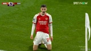 「何が起きても僕たちは仲間」劇的ゴールのアーセナルFW、痛恨ミスのGKを完全擁護！ 破竹の８連勝に導いた男の熱い魂を「ファミリーだ」「団結は本当に大事」などファン絶賛