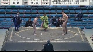 大相撲で異次元の体格差対決が実現 「サイズ差バグる」「身長差よw」驚きの声