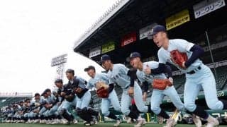センバツ甲子園練習始まる　2日間で全32校　トップは近江