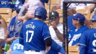 大谷翔平、危機一髪！ 第2号HR放った試合であわや転倒のハプニング チームメートも騒然「恐怖映像」「絶対に怪我だけはやめて」