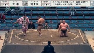 激しい突っ張りの応酬が一転して「発生割合0.1％」のレア決着 敗れた力士も愕然