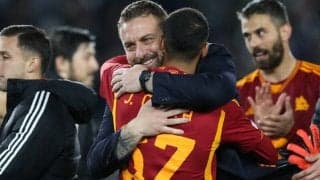 デ・ロッシ監督がデ・ゼルビ監督との友人対決を制す 「コーチとしても人としても感謝しているし、尊敬してもいる」