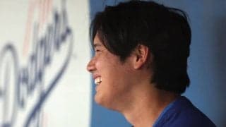 「オオタニの多くを学んだ」“愛妻”との2ショットを突然公開した大谷翔平を米識者は称賛！「野球界にとって素晴らしい」