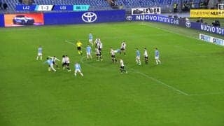 「敵ではなく味方に危険をもたらす」ラツィオ鎌田大地、３人に囲まれてボールロスト→あわや大ピンチの一部始終…現地メディアに酷評される