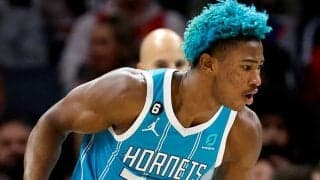 昨季MVP離脱中のシクサーズ、元ホーネッツのカイ・ジョーンズと10日間契約締結