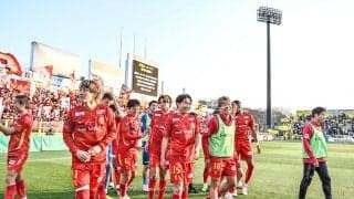 J1名古屋が今季初勝利！ 長谷川監督が「3試合無得点で3連敗なので首を切られてもおかしくない結果だと重々分かっていました」と語る中での“覚悟のWボランチ”当たる