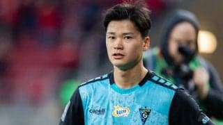 シャルケから期限付き移籍中、上月壮一郎がポーランドで初ゴール！ポドルスキも愛嬌たっぷりに祝福