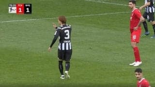 「日本代表の武器になる」「二刀流！」ボルシアMG板倉滉がボランチで緊急投入→チームの雰囲気を一気に変えた瞬間　同点弾を食らった大ピンチでの途中出場