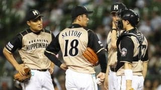 斎藤佑樹「ストライクを取る感覚を失ってしまった」 崖っぷちの状態を救ったのはデータ導入と背番号１への変更だった