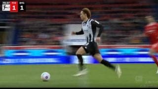 パス成功率100%！ボルシアMG板倉滉がボランチ出場で大暴れ！爆速ドリブルで侵入→攻撃の起点となるパスを炸裂した瞬間　中盤でもトップレベルの証明