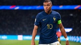 「鶏デカすぎ」「ケンタッキーとのコラボか？」フランス代表の新ユニフォームにはビッグサイズのロゴが採用「巨大すぎない？」