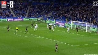 「瞬間移動かよ！」久保建英、味方のピンチに高速プレスバック！カウンター対応に敵陣から大爆走の献身プレーにスタンドからも拍手「よく戻ったな」