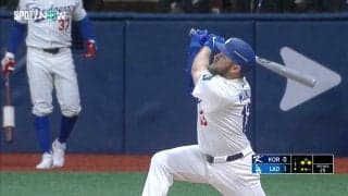 「前の3人に引けを取らない」「まあ隠れてねえけど」ベッツ、大谷翔平、フリーマンが打たなくても強すぎる！ ドジャース恐怖の5番打者が牙を向いた先制打の瞬間