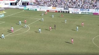 まさに“別格”！日本代表・毎熊晟矢、ひと蹴りでゴールチャンスを生み出す“マジッククロス”炸裂の瞬間　相手を出し抜く間合いと完璧過ぎるピンポイントクロスで得点機を演出「やっぱり毎熊」