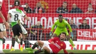 批判殺到！「退場させろ」「笑ってんじゃねえ！」 超危険な逆ギレ“殺人タックル”が炸裂した瞬間　シュートを放った右足を足裏でガッツリ叩き潰す問題プレー