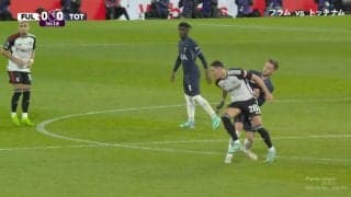 ありえない！タックルに報復行為→バチバチの小競り合い勃発 「血の気が多い」「落ち着いてくれよ」一触即発の瞬間に苦言も