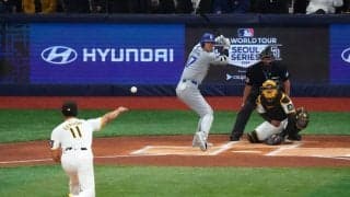 【MLB】「公式も注目」大谷翔平、ダルビッシュ有とのメジャー初対決は“快足飛ばすも”遊ゴロ