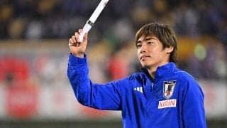 「え、伊東純也おった？」日本代表戦の中継に映ったまさかの人物にSNS騒然「来てたのか」「めっちゃ映ってる」