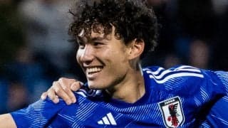 U-23日本代表、海外組・佐藤恵允がセットプレーから先制点！高さで勝った関根大輝も見事なヘッド