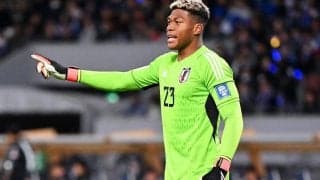 「すごいな、お前」長友佑都が鈴木彩艶の派手な私服にツッコミも、板倉滉からは古めの例えにツッコミが入る「古いって」